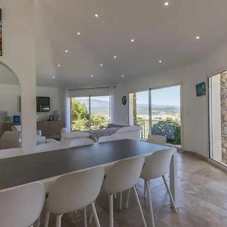 Grande A Porto-vecchio Avec Piscine, Jacuzzi, Sauna & Fitness - Vue Mer بورتو فيكشْيو