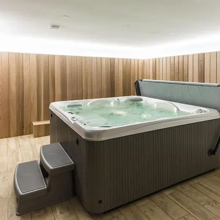 Villa Grande A Porto-vecchio Avec Piscine, Jacuzzi, Sauna & Fitness - Vue Mer *